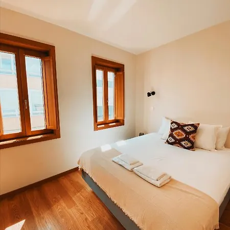 Beautiful Duplex With Garden In Belem Lizbona