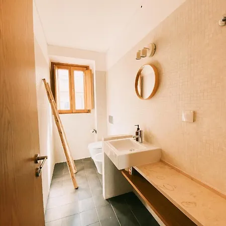 Dom wakacyjny Beautiful Duplex With Garden In Belem Lizbona