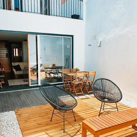 Beautiful Duplex With Garden In Belem *
