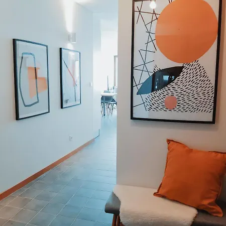 Vakantiehuis Beautiful Duplex With Garden In Belem *