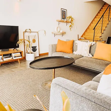 Vakantiehuis Beautiful Duplex With Garden In Belem *