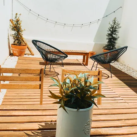 Beautiful Duplex With Garden In Belem *